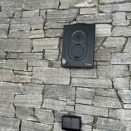Pa *
